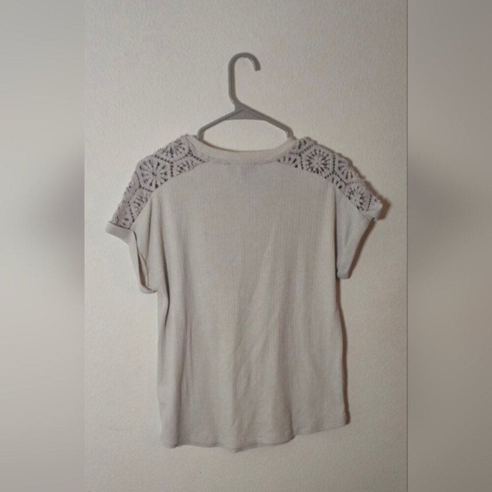 Fred David Ribbed Knit Lace Shoulder Neutral Top Small - Picture 3 of 5